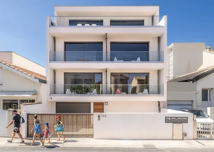 South-of-france T2 Neuf De Gamme, Climatisé, Parking Gratuit, 2eme Ligne Balcon 3 * Carnon-Plage