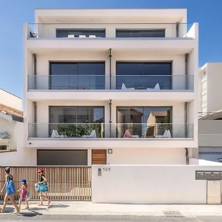 South-of-france T2 Neuf De Gamme, Climatise, Parking Gratuit, 2eme Ligne Balcon 3 * Carnon-Plage